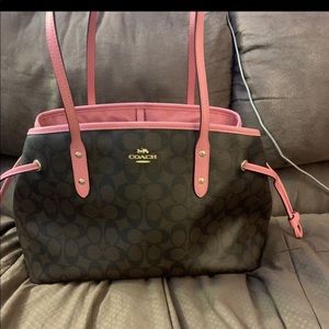 COACH DRAWSTRING CARRYALL